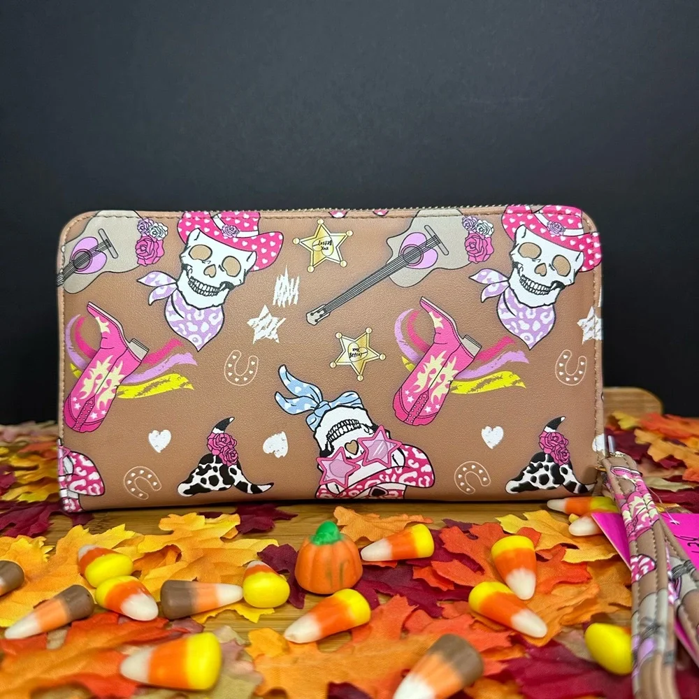 Betsey Johnson Tan Wristlet with Haunted Cowgirl design - Picture 5 of 6
